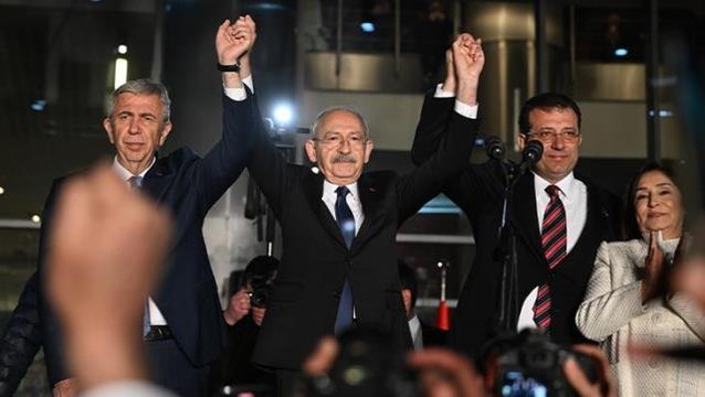 Kılıçdaroğlu, İmamoğlu ve Yavaş'ı yanına alıp kürsüye çıktı: Bize kader dedikleri bu nizamı değiştirmek istiyoruz