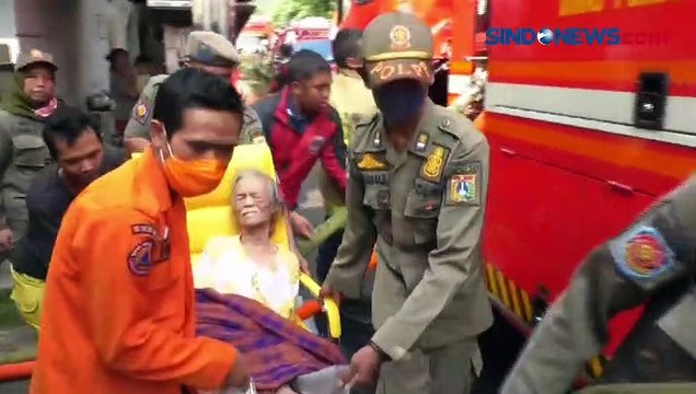 Korsleting Listrik, Rumah Warga di Depan Kantor Wali Kota Jakarta Pusat Ludes Terbakar