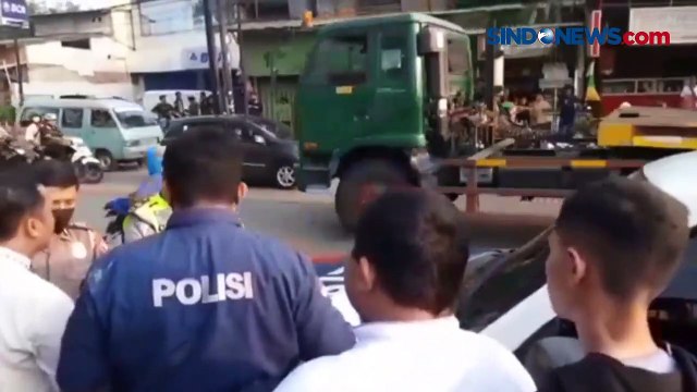 Hindari Genangan Air, 2 Pelajar Tewas Tertabrak Truk Tronton di Koja