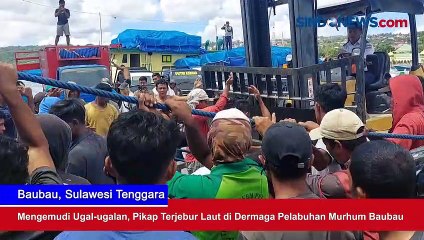 Mengemudi Ugal-ugalan, Pikap Terjebur Laut di Dermaga Pelabuhan Murhum Baubau