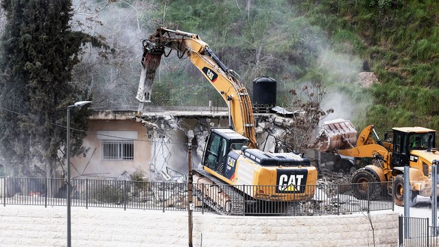 الاحتلال يواصل هدم منازل الفلسطينيين في القدس الشرقية