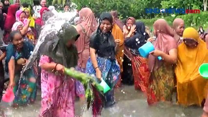 Mandi Bersama di Sungai, Tradisi Unik dari Pulau Selebes