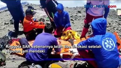 Evakuasi Wisman yang Tewas Terjatuh di Rinjani Dilanjutkan Pagi Ini