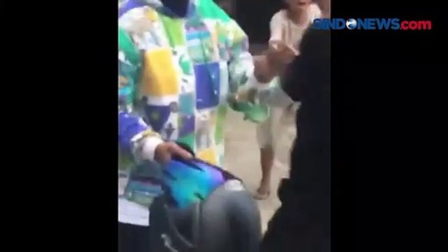 Pria Paruh Baya Tagih Utang dengan Parang di Palembang