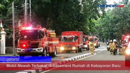 Mobil Mewah Terbakar di Basement Rumah di Kebayoran Baru