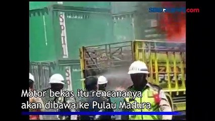 Hendak Dibawa ke Madura, Truk Angkut 9 Motor Terbakar di Surabaya