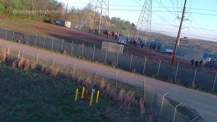 Acusan a 23 personas en EEUU por ataque a un centro de prácticas de la Policía