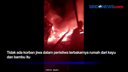 Download Video: Diduga Korsleting Listrik, Rumah Semipermanen di Singajaya Garut Terbakar