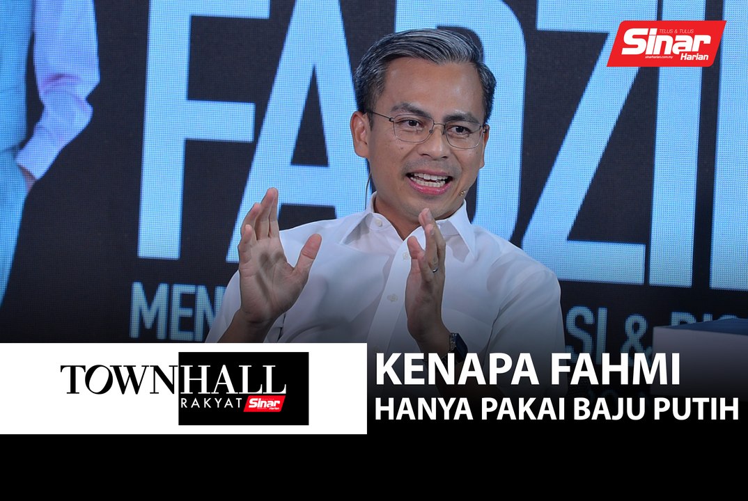 Kenapa Fahmi hanya pakai baju putih