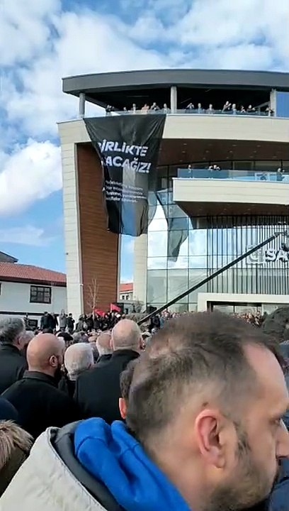 Saadet Partisi önünde 'Halkın umudu Kılıçdaroğlu' sloganları