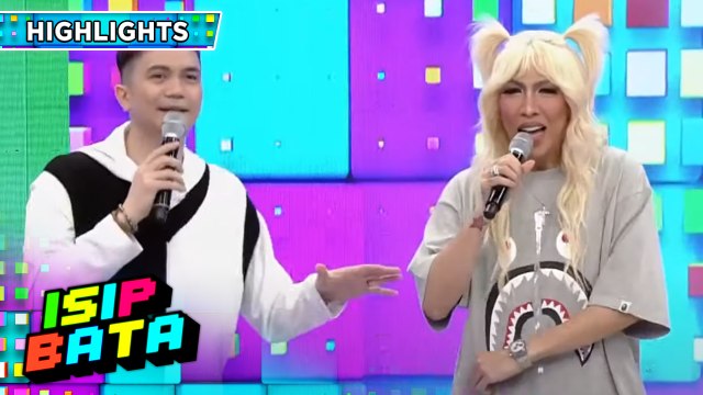 Vhong jokingly pulls down Vice Ganda's Pants | Isip Bata