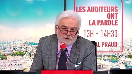 Pascal Praud recadre un jeune auditeur en direct.