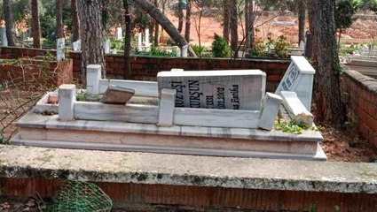 Depremde İslahiye'deki mezarlık da tahrip oldu