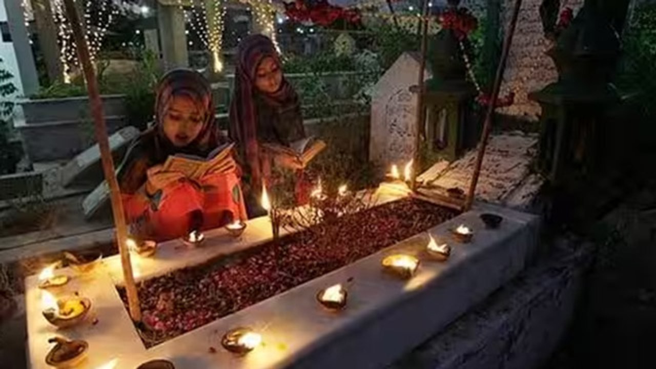 Shab E Barat 2023: शब ए बारात क्यों मनाया जाता है | Shab E Barat Kyu Manaya Jata Hai | Boldsky