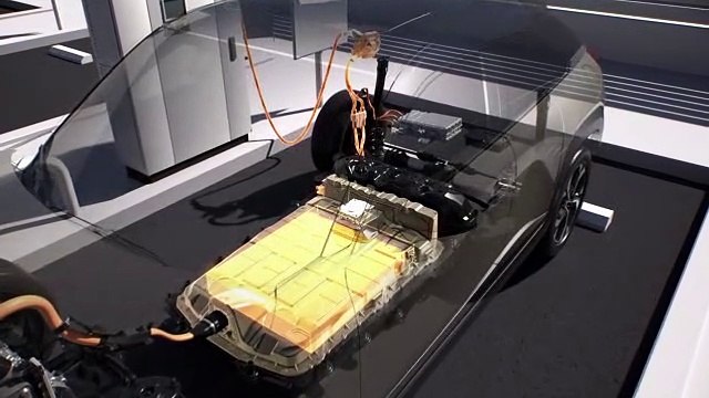 Le Mazda MX-30 e-Skyactiv R-EV hybride rechargeable utilise un moteur rotatif comme générateur