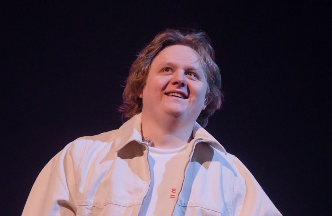 Lewis Capaldi struck down with bronchitis: 'I'm absolutely devastated'