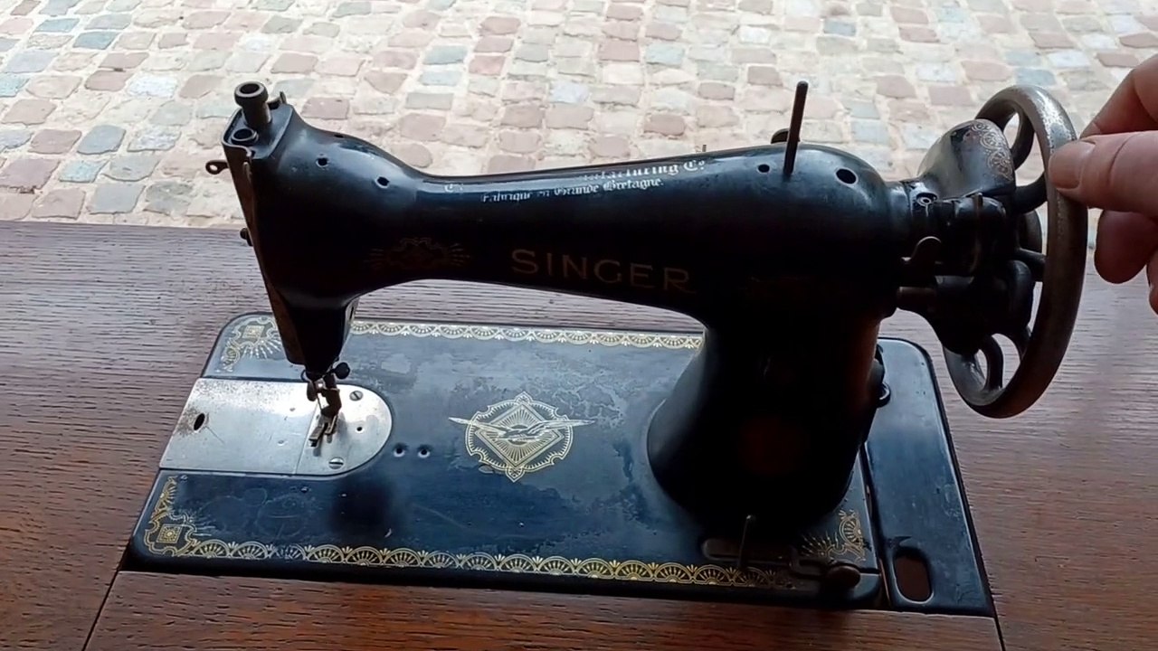 Machine SINGER 15K80
