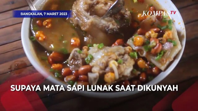 Mencoba Kuliner Ekstrem dari Madura, Soto yang Dibuat dari Mata Sapi Utuh!