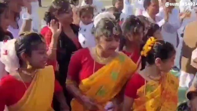 पूर्णिया: मथुरा और वृंदावन की तर्ज पर खेली गई चंदन व फूलों की होली का लोगों ने उठाया लुत्फ