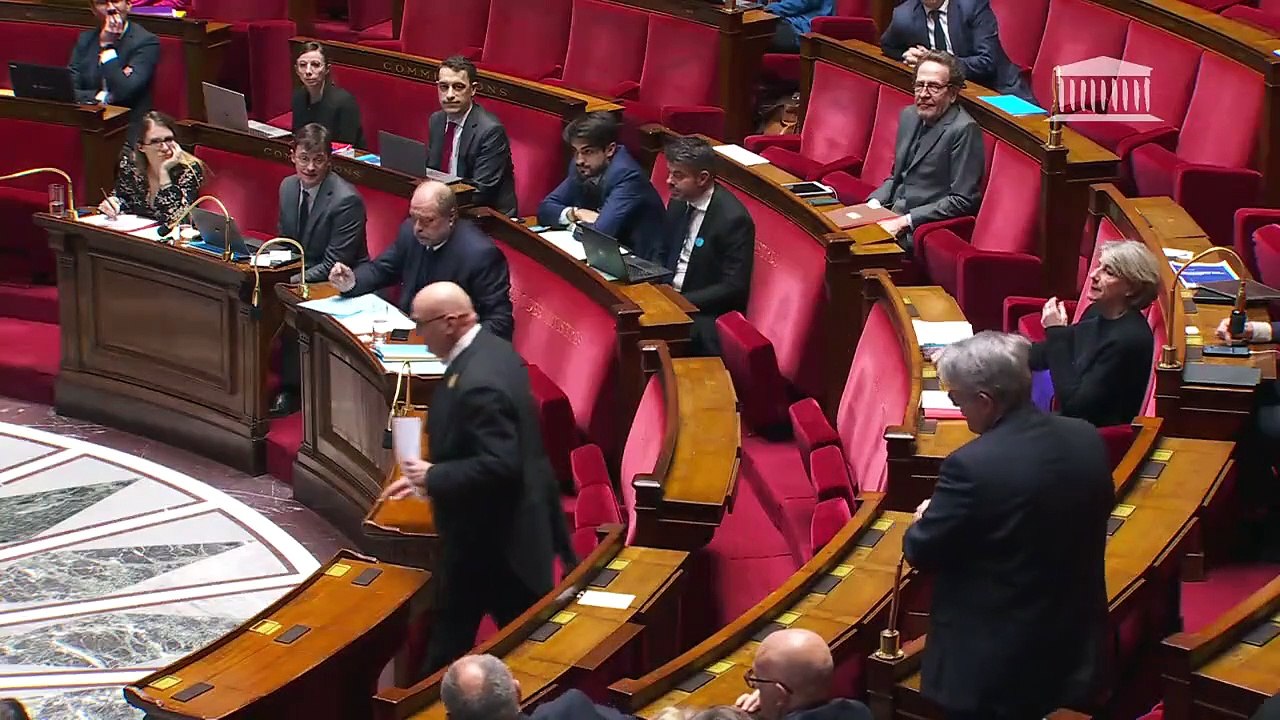 Tollé à l'Assemblée Nationale quand le Ministre Éric DupondMoretti