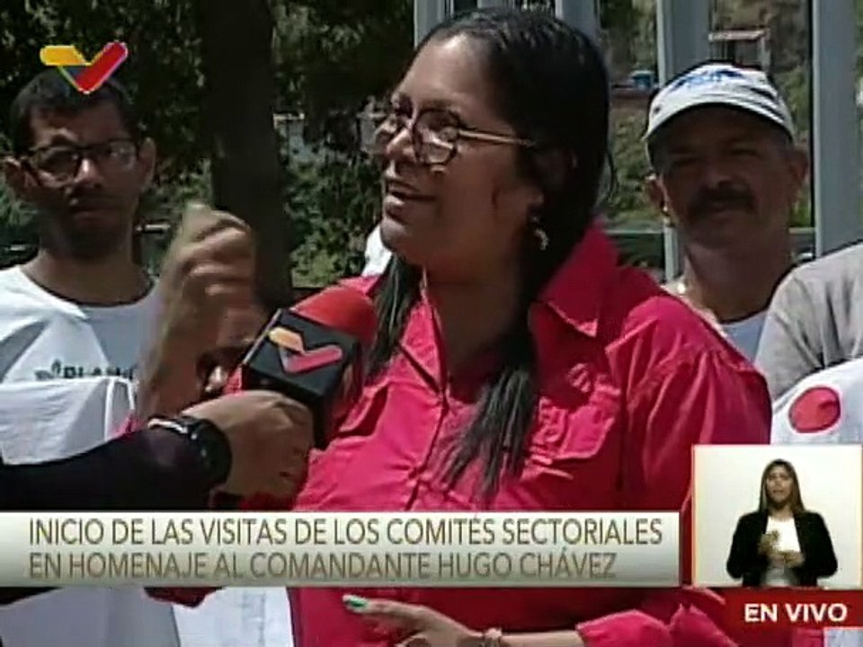Jóvenes de la patria visitan el Cuartel de la Montaña para rendir homenaje al Cmdte. Hugo Chávez