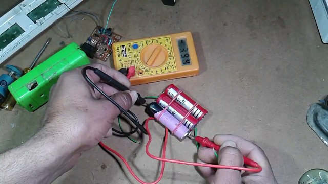 Light +Power Bank || Charge Mobile With Emergency Light