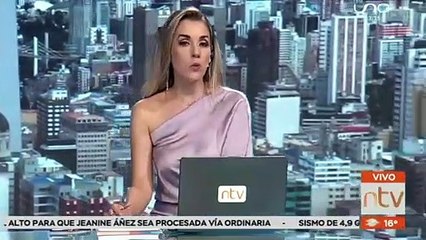 Observe el momento exacto en que cuatro vehículos impactan uno de ellos contra un Chiquititi