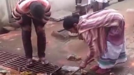 मंदसौर: शहर मे हाल बैहाल सफाई व्यवस्था, रहवासी खुद सड़क पर सफाई करने को मजबुर