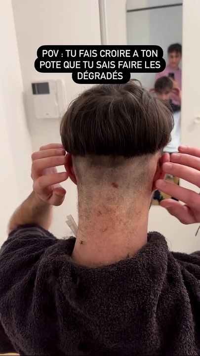 Quand ton pote te fait croire qu'il gère les dégradés... très bonne blague