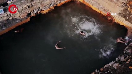 Depremden sonra kaplıcadaki su seviyesi 30 santimetre yükseldi