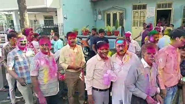 Holi festival celebrated with enthusiasm in Ratlam, VIDEO