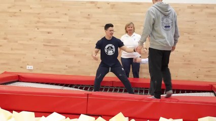 La accidentada caída de Almeida de una cama elástica