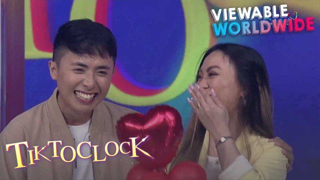 TiktoClock: Singderella, kilig na kilig dahil sa napili niyang searchee!