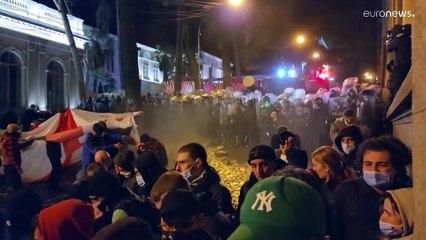 Γεωργία: Νέες βίαιες διαδηλώσεις- Προαναγγελία βέτο από την πρόεδρο