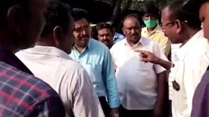 నస్పూర్: అధికారి క్షమాపణలు చెప్పాలి.. సింగరేణి కార్మికుల ఆందోళన