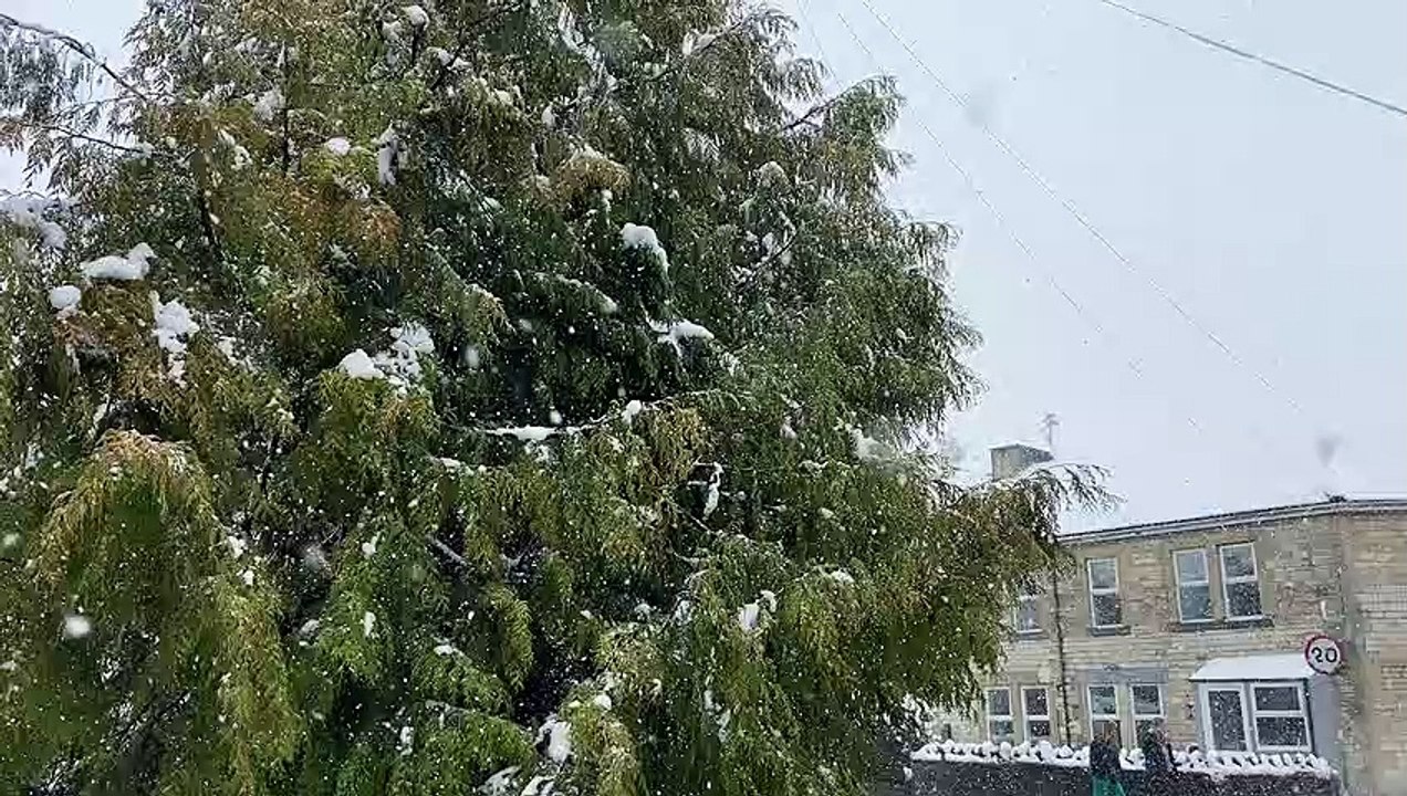 Heavy snow next to Westfield Industrial Estate