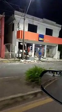 Bandidos fortemente armados explodem agências bancárias em Imbituva