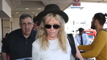 GALA VIDEO - Kim Basinger sans une ride à 69 ans : cette sortie qui laisse sans voix