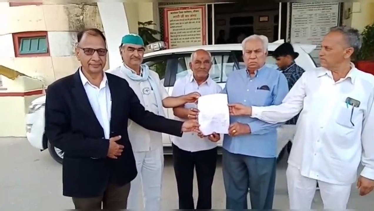 गैस सिलेंडरों की कीमतों में वृद्धि वापस लेने की...