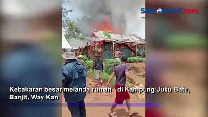 Diduga Akibat Arus Pendek Listrik,  Rumah di Juku Batu Banjit Terbakar Hebat