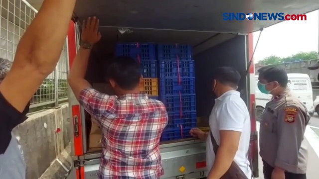 Terparkir di Pinggir Jalan, Sopir Pengangkut Sayur Tewas Dalam Mobilnya