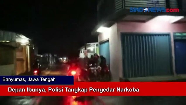 Depan Ibunya, Polisi Tangkap Pengedar Narkoba