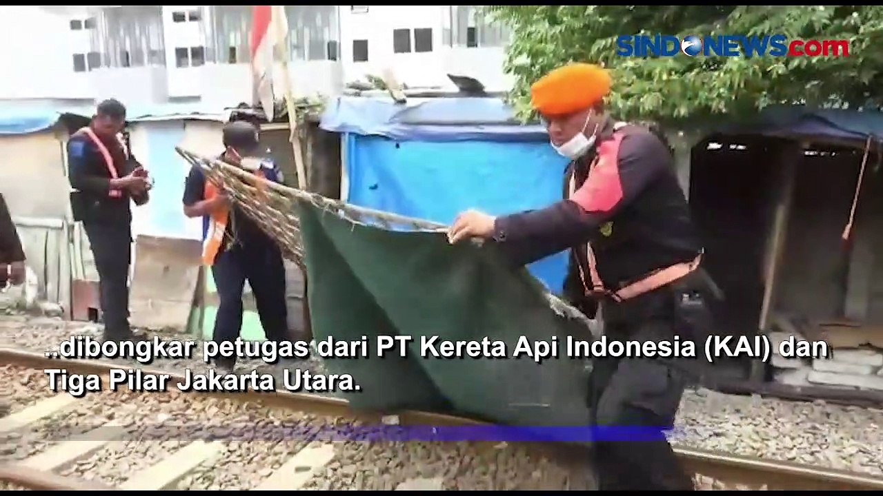 Ratusan Rumah Bedeng Dekat JIS Dibongkar, KAI: Sudah Sosialisasi