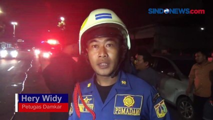 Bajaj Tabrak Minibus, Sopir dan Penumpang Alami Luka-Luka dan Terjepit