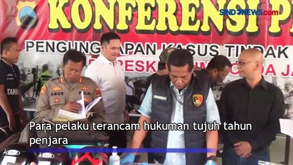 Скачать видео: Polda Jateng Tangkap 11 Pelaku Pencurian Pecah Kaca