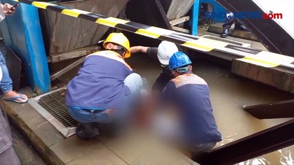 Terseret Arus, Jasad Laki-laki Tersangkut di Pompa Air Jatinegara