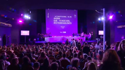 El acto institucional de Igualdad escenifica la división dentro del feminismo
