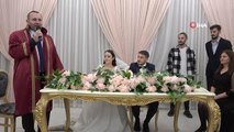 Hataylı depremzede çifte Yalova'da buruk nikah töreni