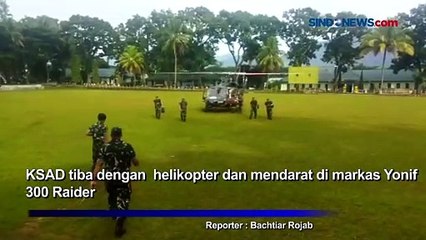 KSAD Dudung Mendarat di Cianjur dengan Helikopter Kunjungi Korban Gempa