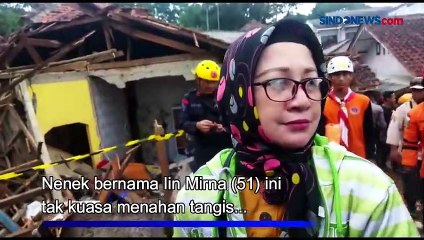 Evakuasi Korban Gempa dari Timbunan Longsor, Nenek Penuh Harap Menanti Kabar Cucunya
